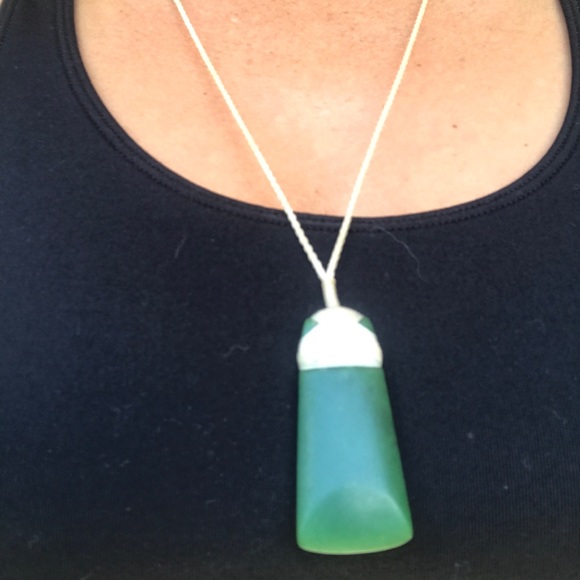 New Zealand Jade Maori Toki Style Necklace - Picture 10 of 10
